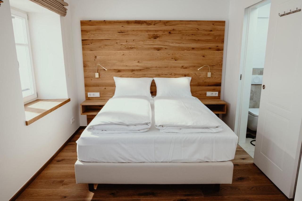 Hotel Schierlinger Braeustueberl Εξωτερικό φωτογραφία
