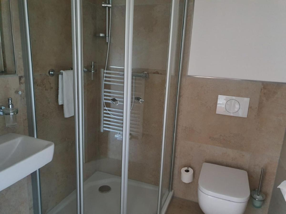 Hotel Schierlinger Braeustueberl Εξωτερικό φωτογραφία