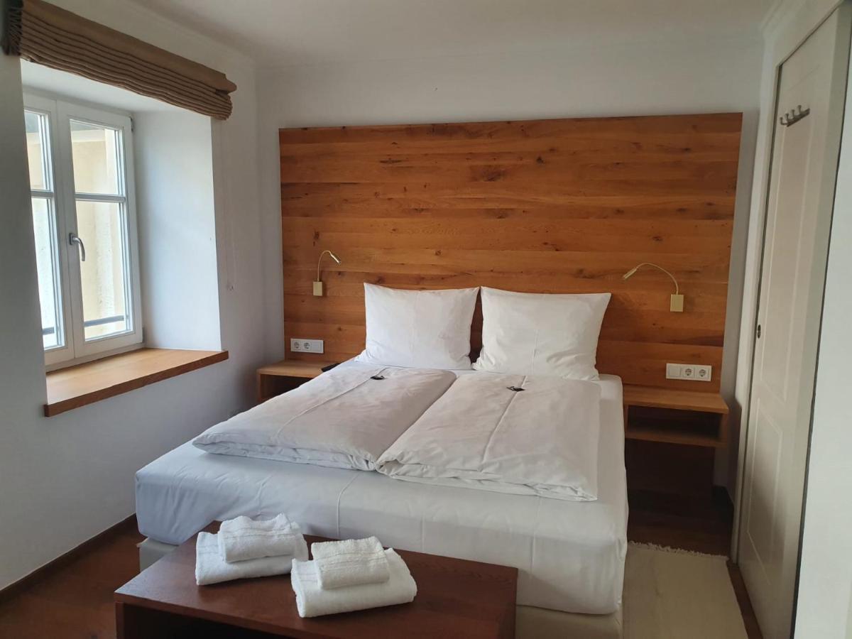 Hotel Schierlinger Braeustueberl Εξωτερικό φωτογραφία