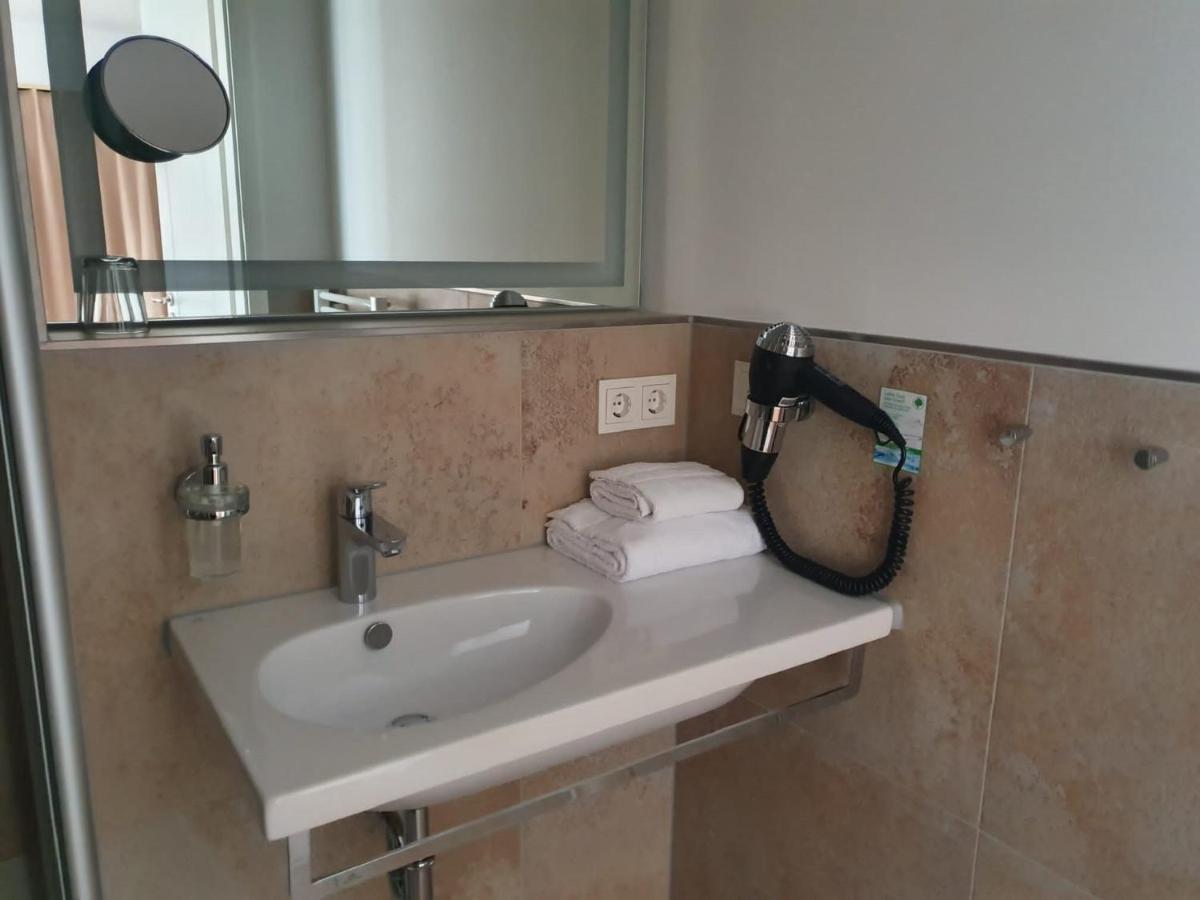 Hotel Schierlinger Braeustueberl Εξωτερικό φωτογραφία