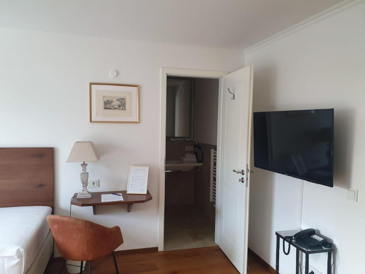 Hotel Schierlinger Braeustueberl Εξωτερικό φωτογραφία
